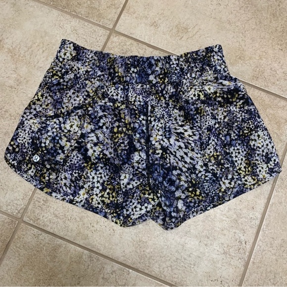 Lululemon Tracker Short V *4" - Picture 4 of 6